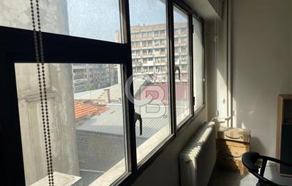 İzmir Çankaya'da 40 m2 Satılık Büro