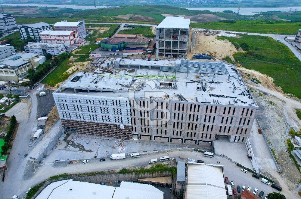Hadımköy Erçakar Sanayi Sitesi 700m² H:6,75 Kiralık İmalathane