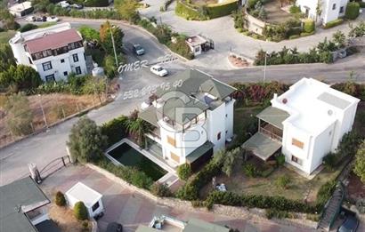 Bodrum Yalıkavak Tilkicikte 450 m2 Arsada 4+1 / 270 m2