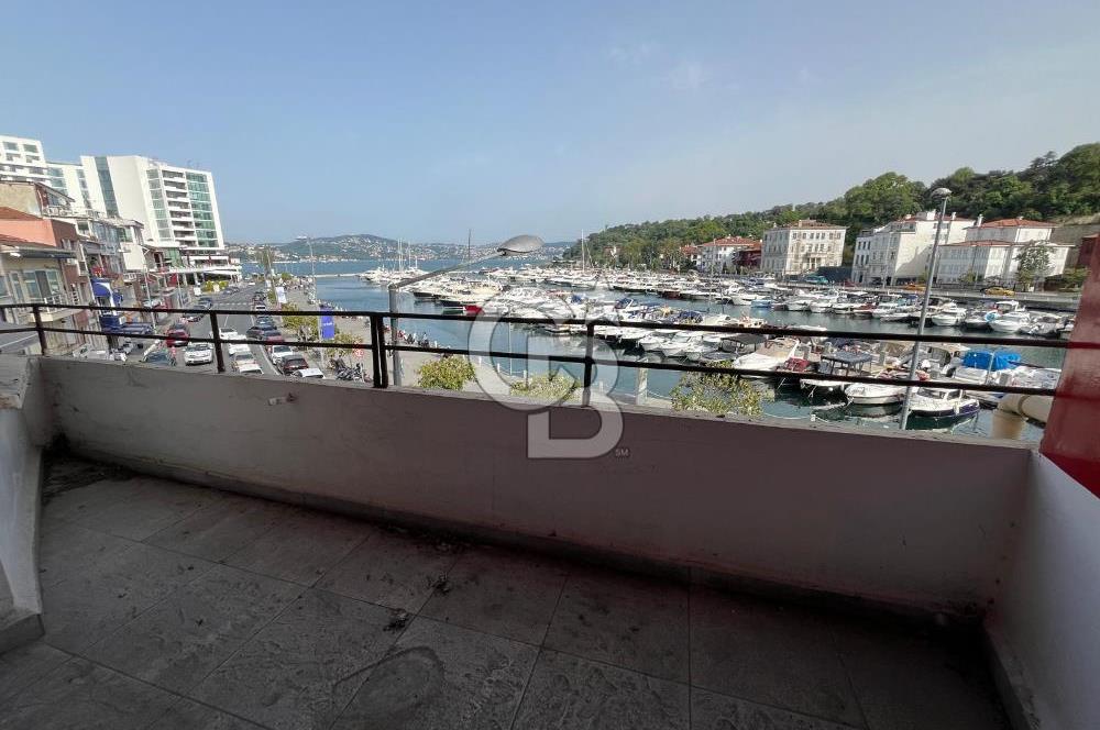 Tarabya'da kurumsal işyerine full deniz manzaralı 4 katlı bina