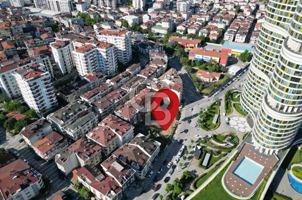 ATAŞEHİRİN EN HIZLI GELİŞEN LOKASYONUNDA 895m2 İMARLI ARSA