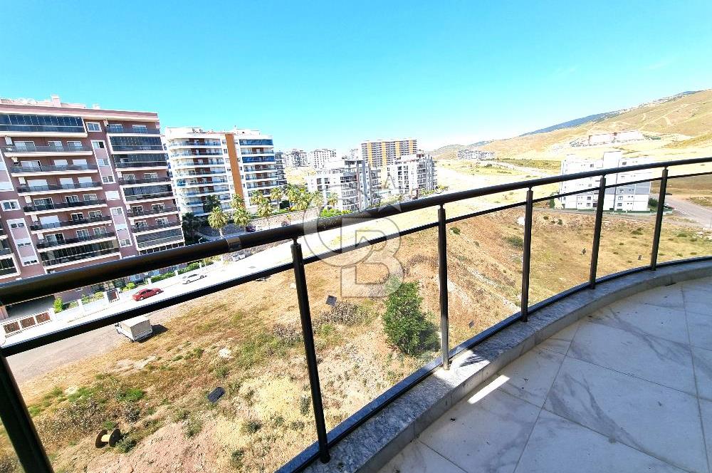 ULUKENT KENT 2'DE 1+1 ARA KAT LÜKS SATILIK DAİRE......