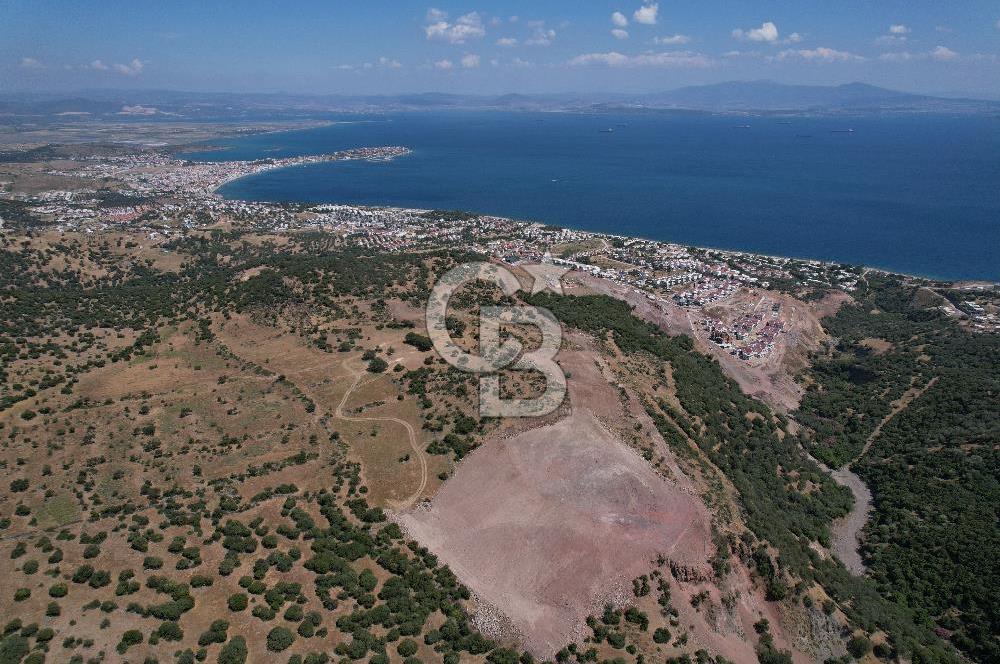 DOĞAYLA BÜTÜNLEŞEN MUHTEŞEM DENİZ MANZARALI ARSA VE BAHÇE