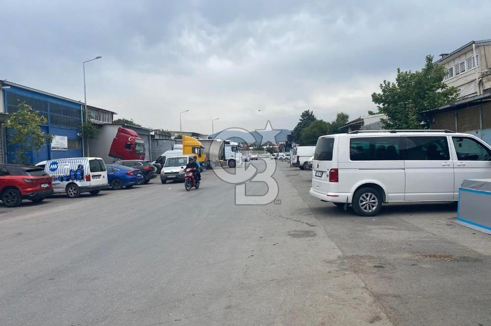 BORNOVA 4.SANAYİ SİTESİNDE 150 M2 SATILIK DÜKKAN