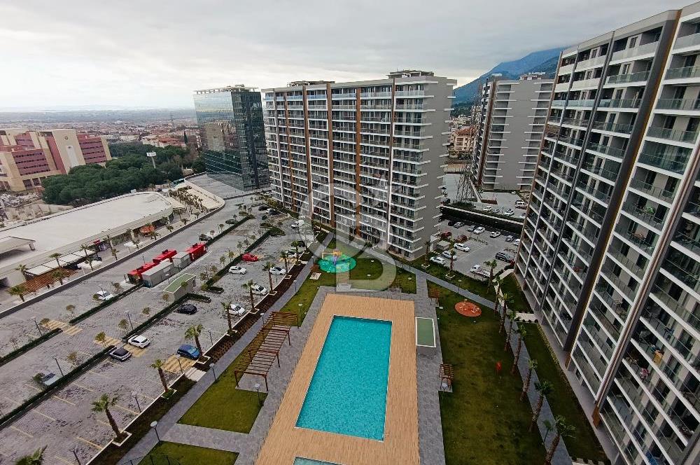 Manisa Meydan Sitesi Satılık 2+1 Havuz Cepheli Daire