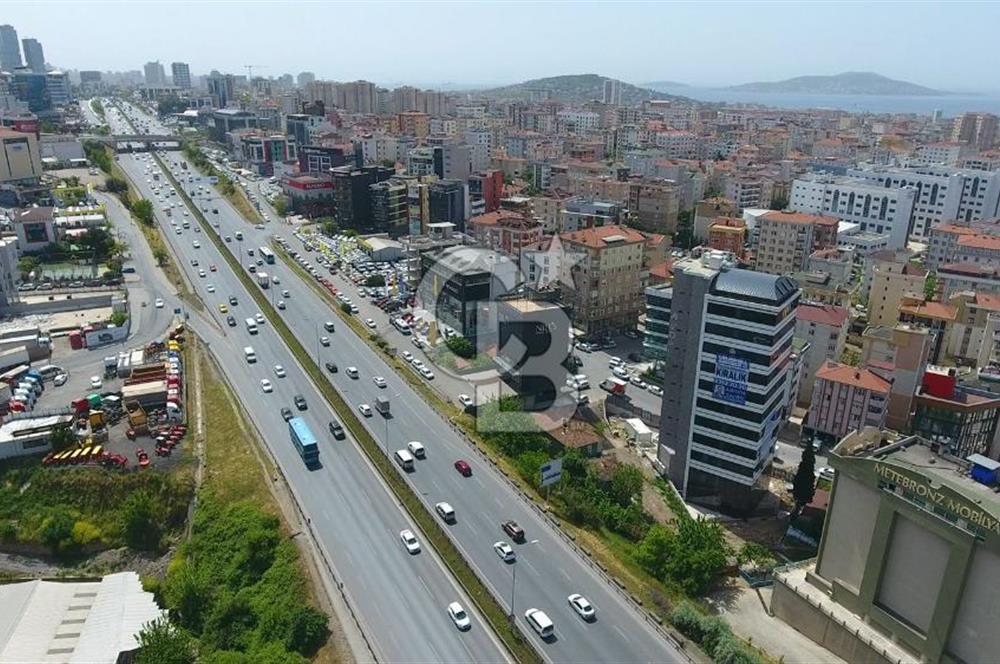 MALTEPE E5'TEN DİREKT GİRİŞLİ KDV AVANTAJLI KİRALIK KOMPLE PLAZA