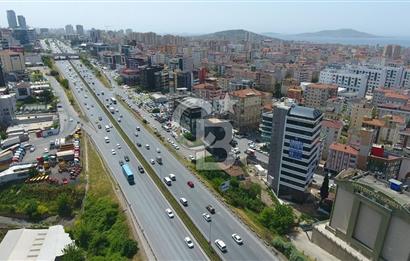 MALTEPE E5'TEN DİREKT GİRİŞLİ KDV AVANTAJLI KİRALIK KOMPLE PLAZA