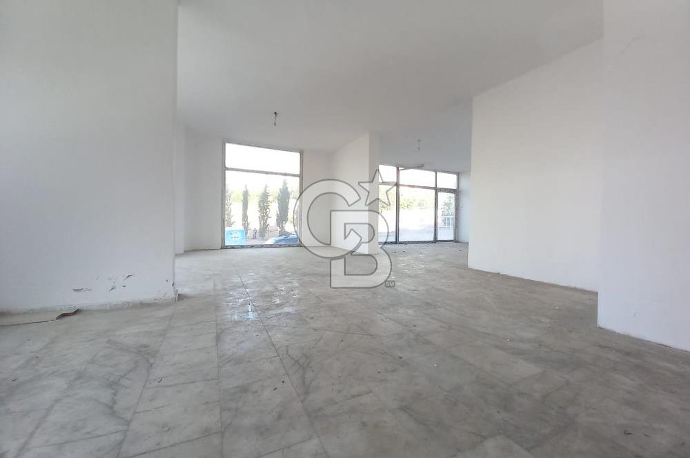 Çayırova Akse'de  Satılık Yola Cephe 130 m2 Dükkan 