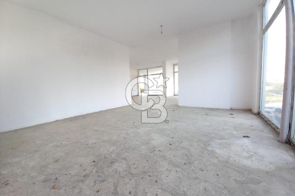 Çayırova Akse'de  Satılık Yola Cephe 130 m2 Dükkan 