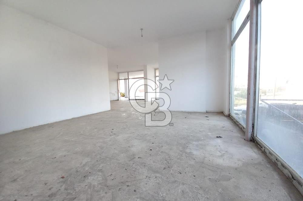 Çayırova Akse'de  Satılık Yola Cephe 130 m2 Dükkan 