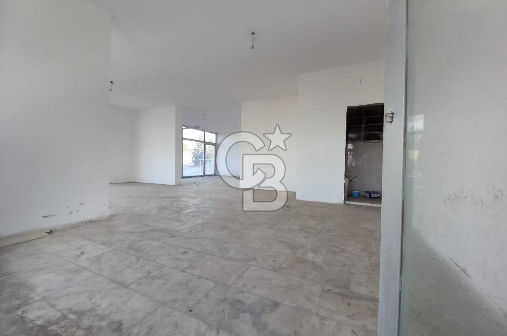 Çayırova Akse'de  Satılık Yola Cephe 130 m2 Dükkan 