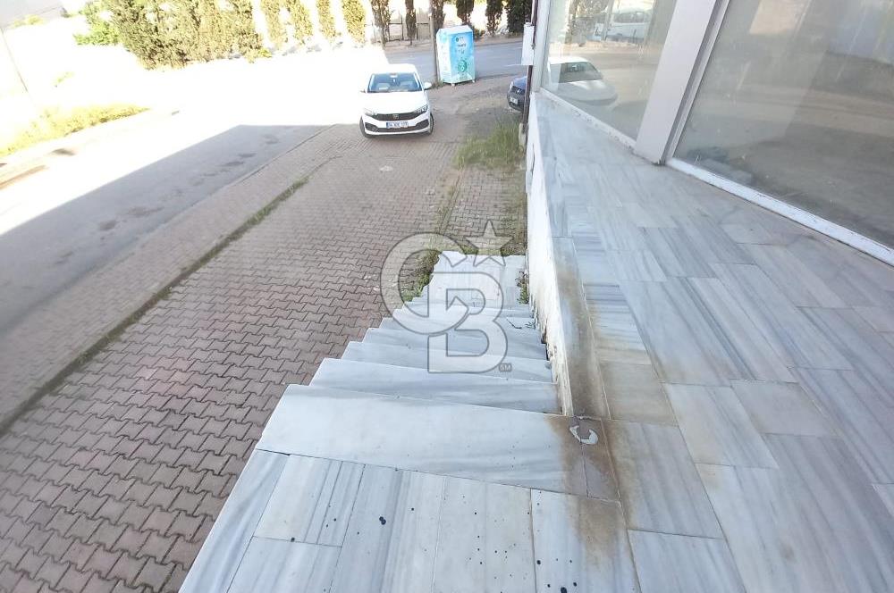 Çayırova Akse'de  Satılık Yola Cephe 130 m2 Dükkan 