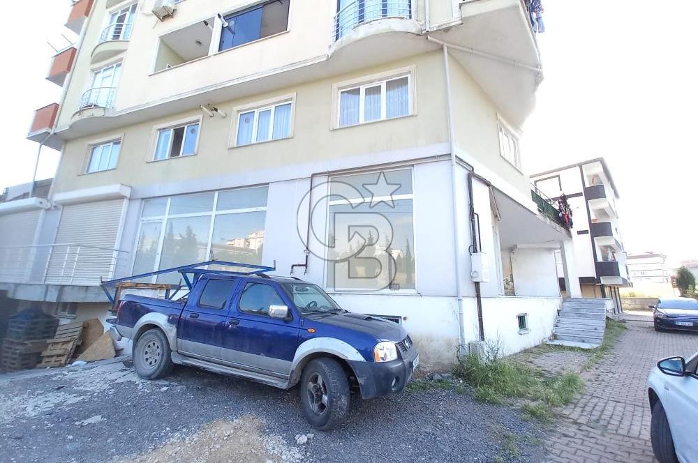 Çayırova Akse'de  Satılık Yola Cephe 130 m2 Dükkan 