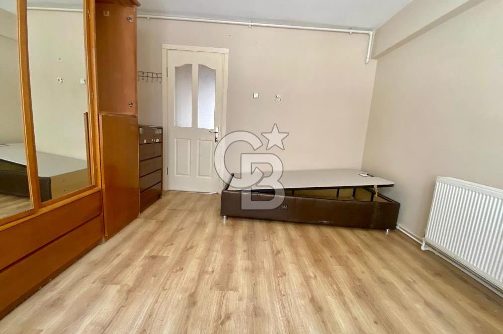 Bornova Hükümet Konağı Arkası Satılık 2+1 Doğalgazlı Daire