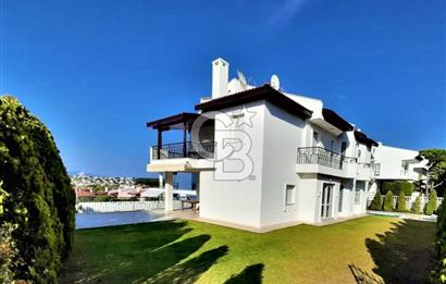 Çeşme  Boyalık Mevkiinde Satılık Villa