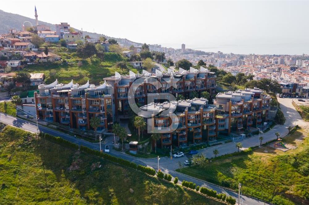 FIRSAT | Narlıdere Doruk Life'ta Deniz Cephe Satılık 4+1 Villa