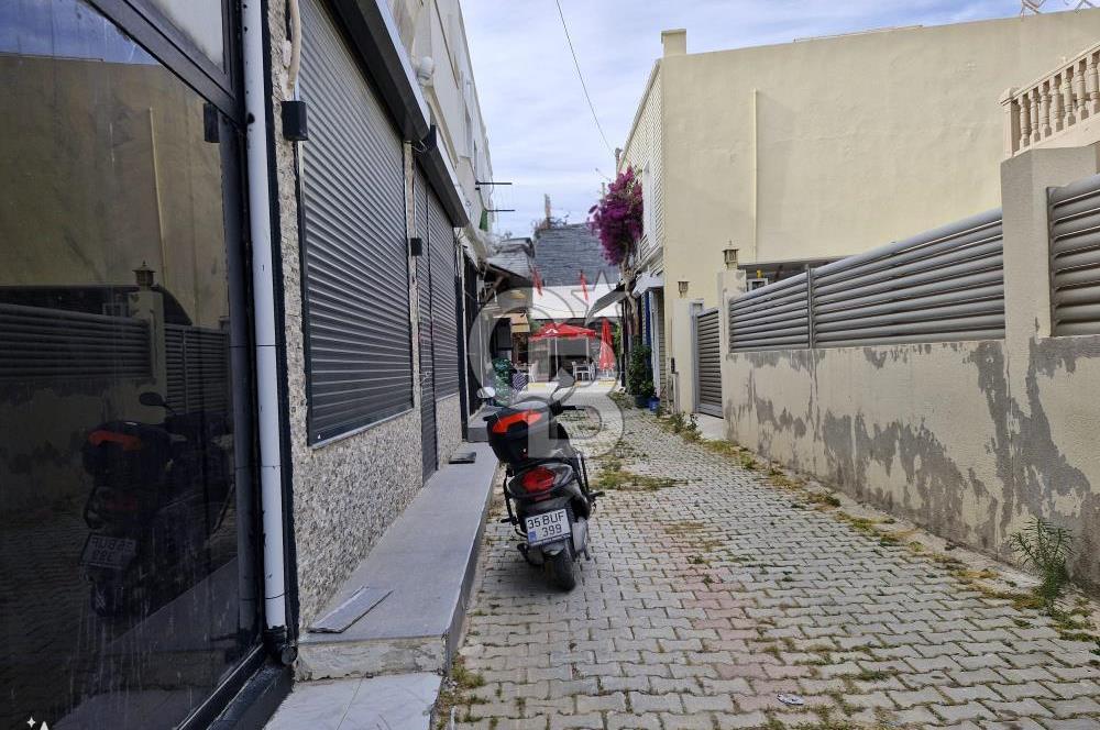 Çeşme Ilıca Merkezde Satılık 3 Dükkan Birden