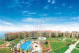 BUYUKCEKMECE WITH PRIVAT BEACH 4+1 FOR SALE 