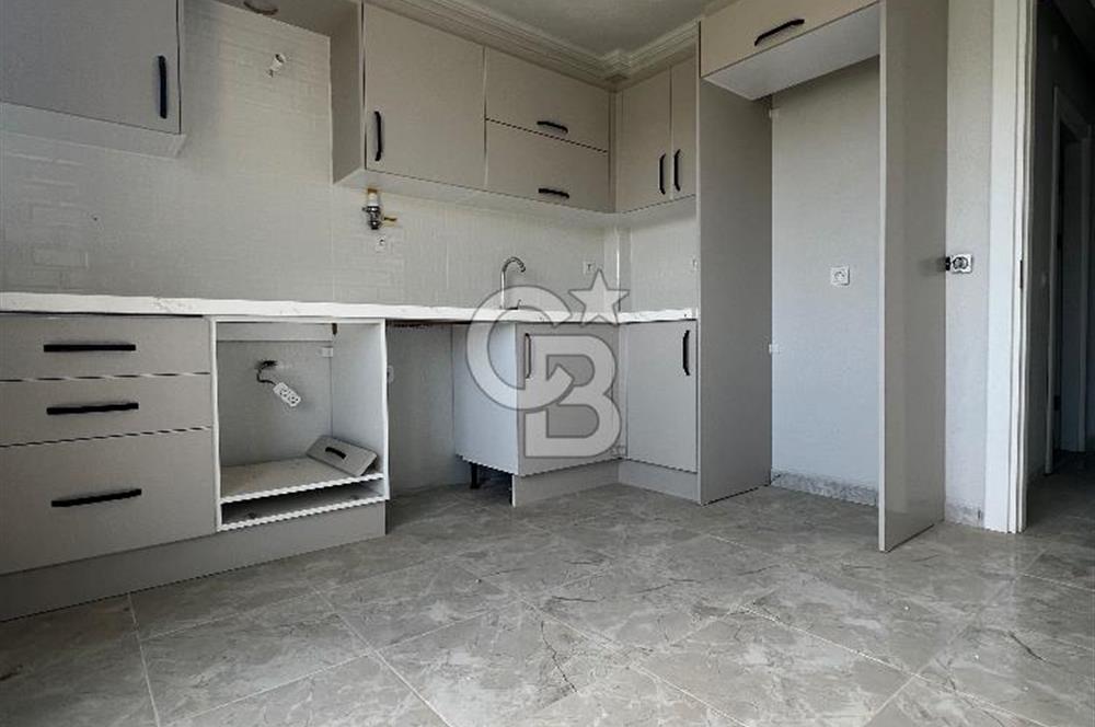 LAPSEKİ MERKEZDE YENİ KORDONA VE OKULA YAKIN SATILIK DAİRE