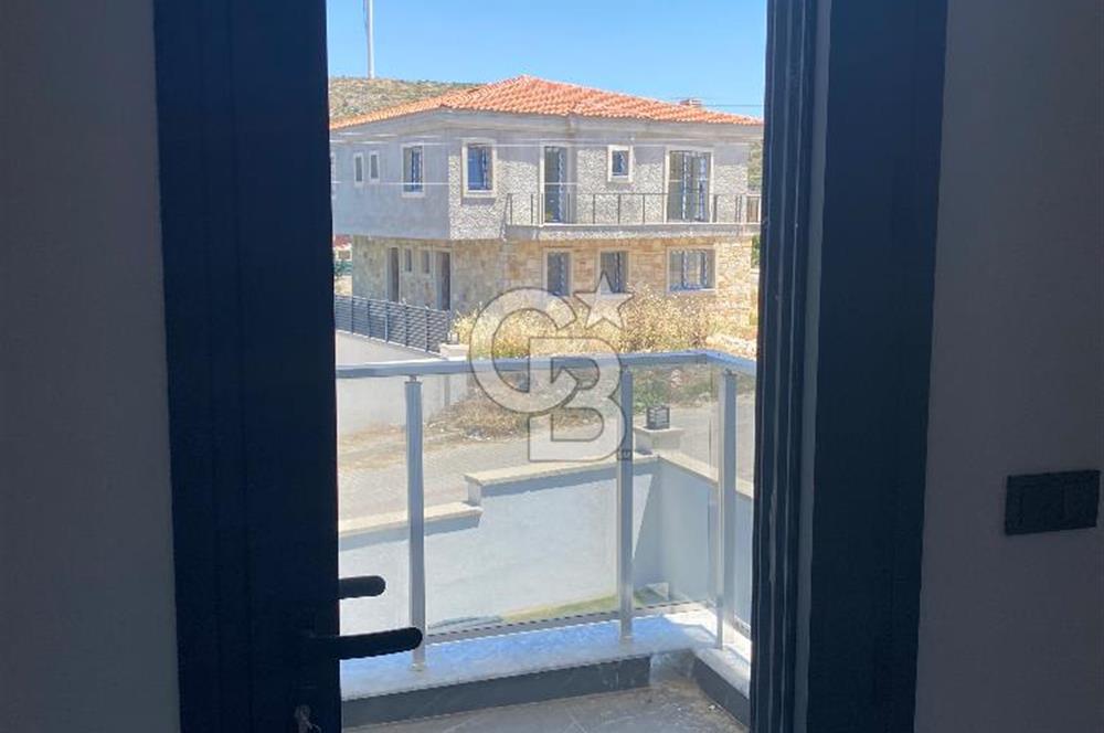 Çeşme Çiftlikköyde Yüzme Havuzlu Villa