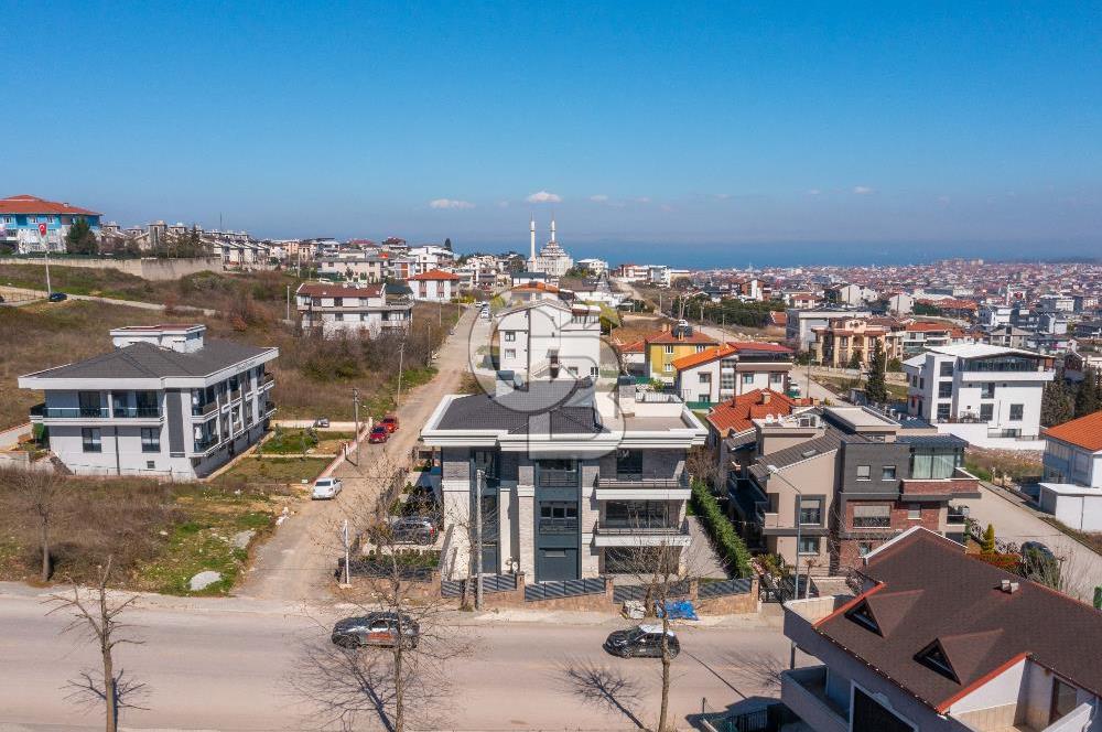 YALOVA MERKEZ SATILIK LÜKS İKİZ VİLLA!. 14+4 DENİZ DOĞA BAHÇE