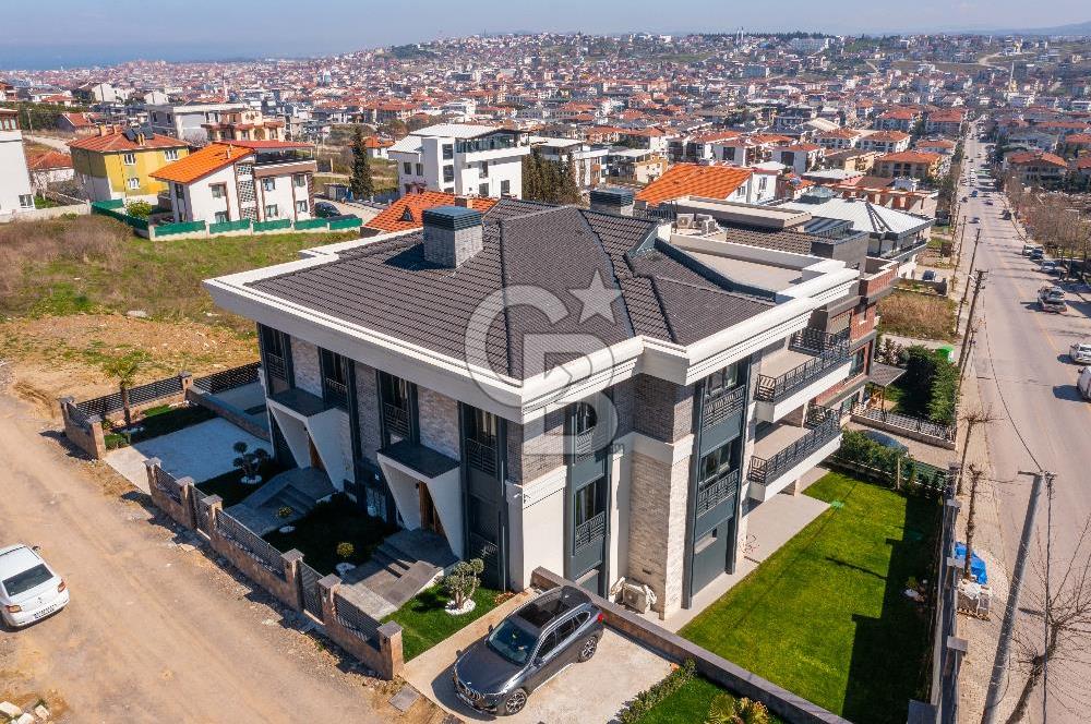 YALOVA MERKEZ SATILIK LÜKS İKİZ VİLLA!. 14+4 DENİZ DOĞA BAHÇE