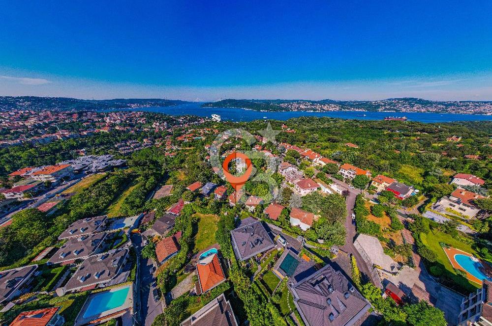 Tarabya'da Bahçe İçerisinde 6+1 Satılık Villa