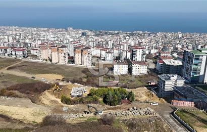 Kuleler bölgesinde deniz manzaralı satılık arsa - Takasa uygun