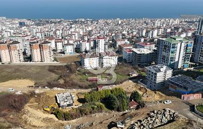 Kuleler bölgesinde deniz manzaralı satılık arsa - Takasa uygun