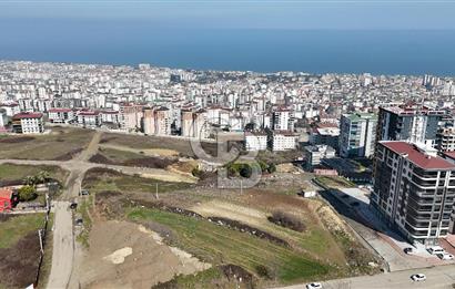 Kuleler bölgesinde deniz manzaralı satılık arsa - Takasa uygun