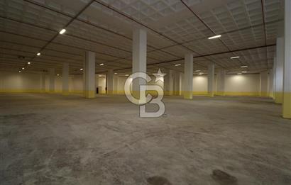 Esenyurt Akçaburgaz'da 4.768 M² Kiralık Fabrika