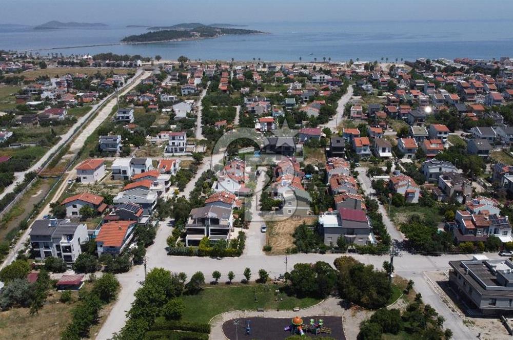 Urla'da Denize Yakın Müstakil Villa