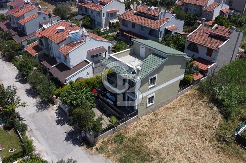 Urla'da Denize Yakın Müstakil Villa