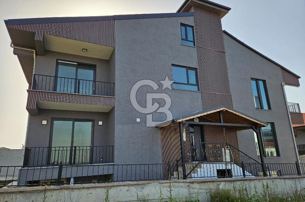 Yalova Merkezde Full Deniz Manzaralı Asansörlü 6+1 Satılık Villa