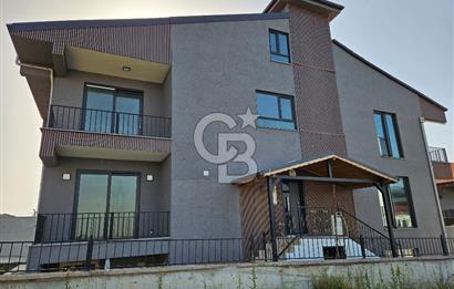 Yalova Merkezde Full Deniz Manzaralı Asansörlü 6+1 Satılık Villa