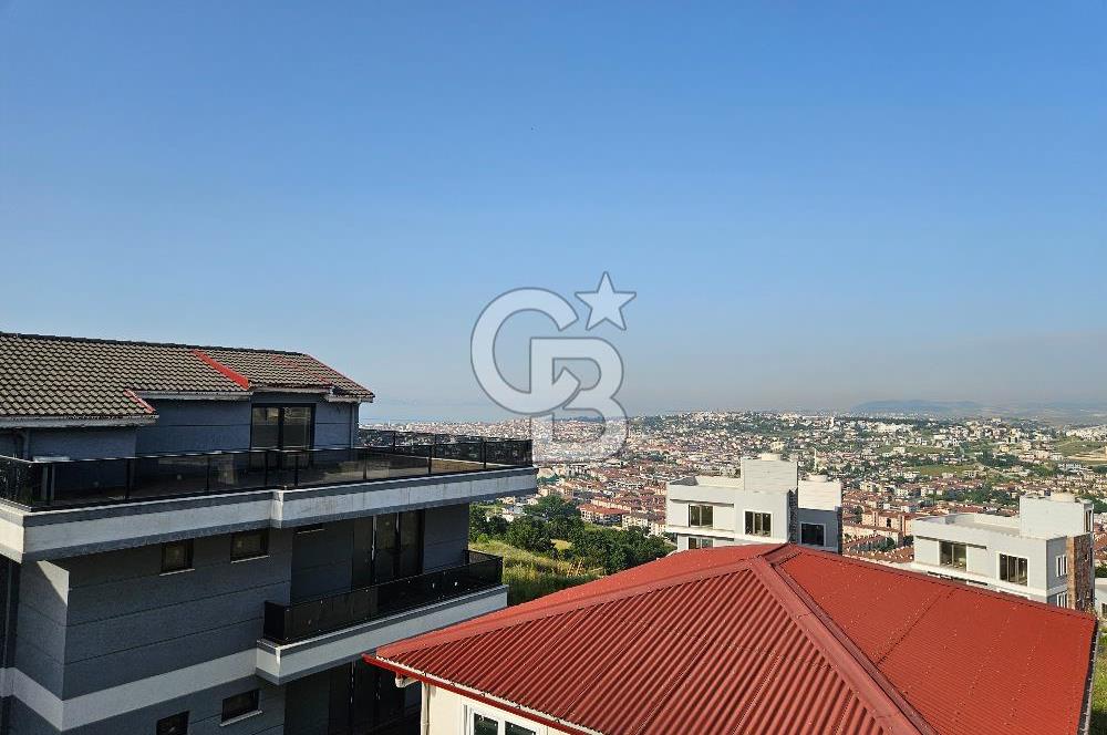 Yalova Merkezde Full Deniz Manzaralı Asansörlü 6+1 Satılık Villa