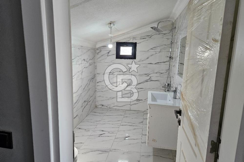 Yalova Merkezde Full Deniz Manzaralı Asansörlü 6+1 Satılık Villa