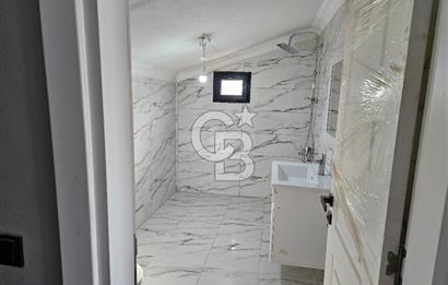 Yalova Merkezde Full Deniz Manzaralı Asansörlü 6+1 Satılık Villa