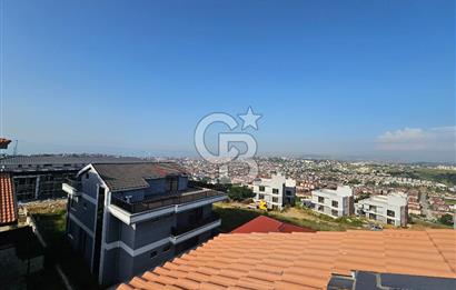 Yalova Merkezde Full Deniz Manzaralı Asansörlü 6+1 Satılık Villa