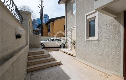 Levent'te Bahçeli, Havuzlu, Otoparklı KİRALIK Müstakil Villa