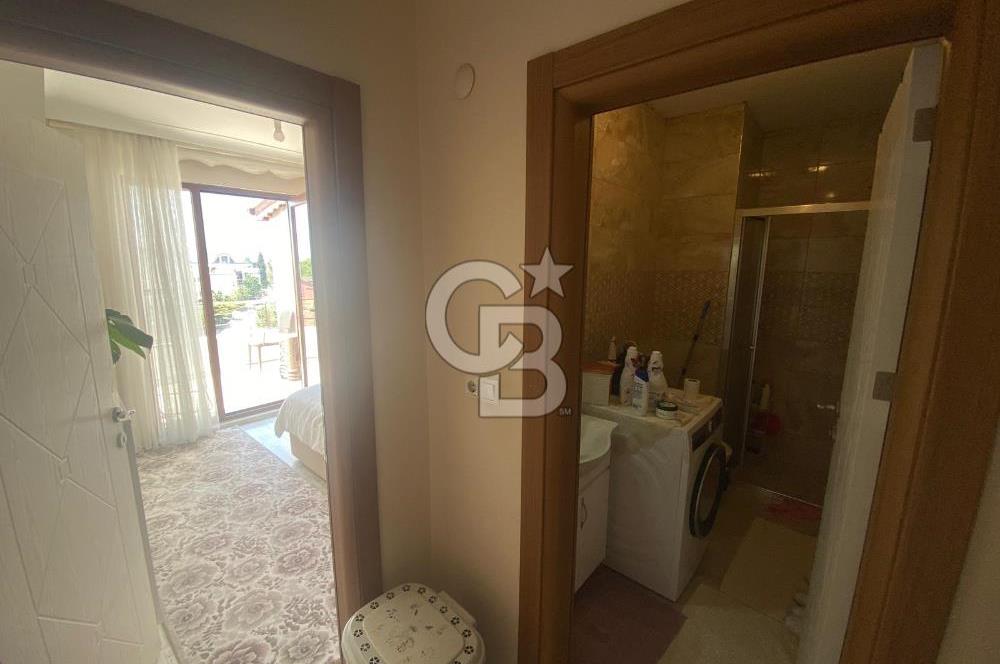 KARTEPE İSTASYON MAHALLESİ'NDE SATILIK 3+1 ÇATI DUBLEKS DAİRE