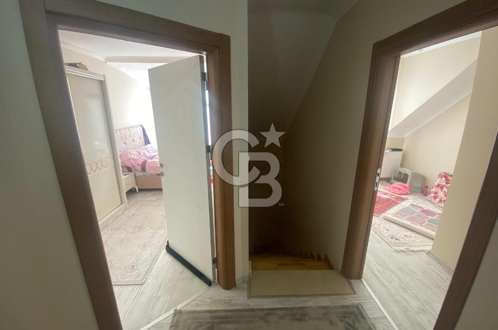 KARTEPE İSTASYON MAHALLESİ'NDE SATILIK 3+1 ÇATI DUBLEKS DAİRE