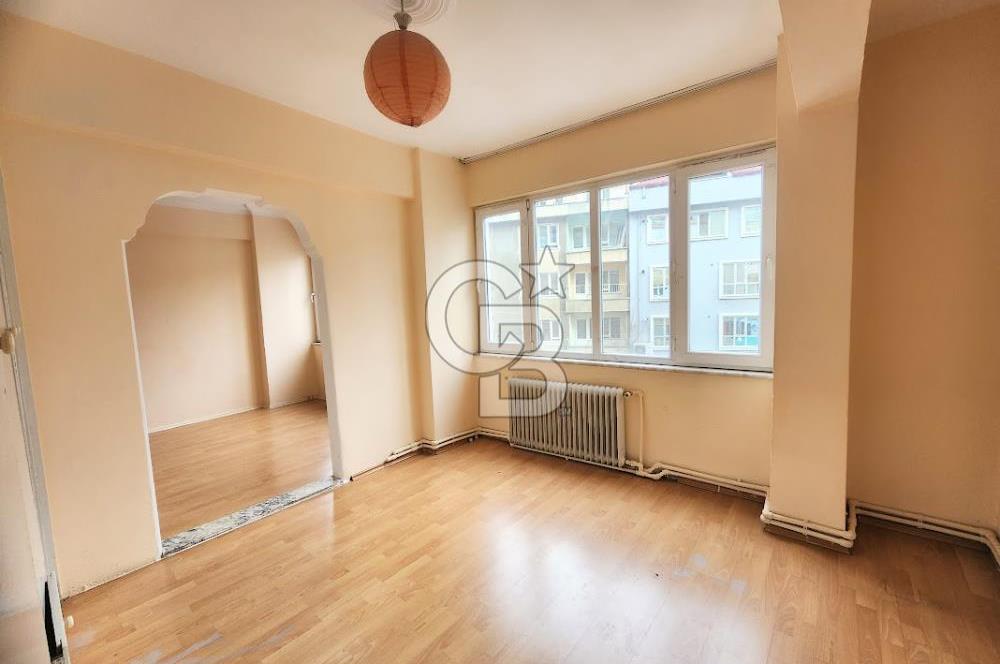 Çınar Merkezde Çift Balkonlu 150 M² Asansörlü 3+1 Kiralık Daire 