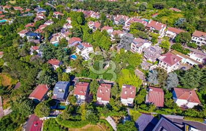 Satılık Tarabya Bahçe içersinde   Villa