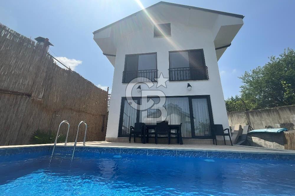 Sapanca Havuzlu ve full eşyalı göl manzaralı lüx villa