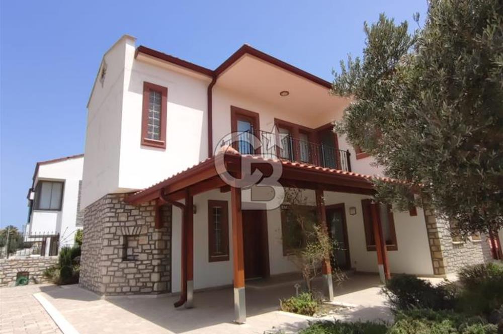 TRIPLEX WITH PANOROMIC SEA VIEW IN DATÇA