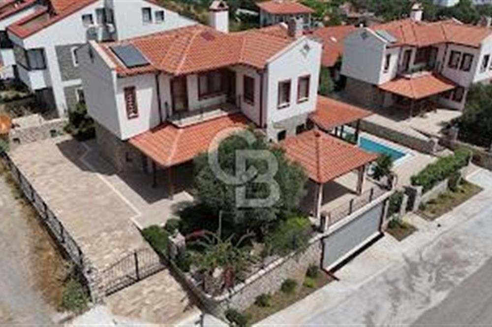 TRIPLEX WITH PANOROMIC SEA VIEW IN DATÇA