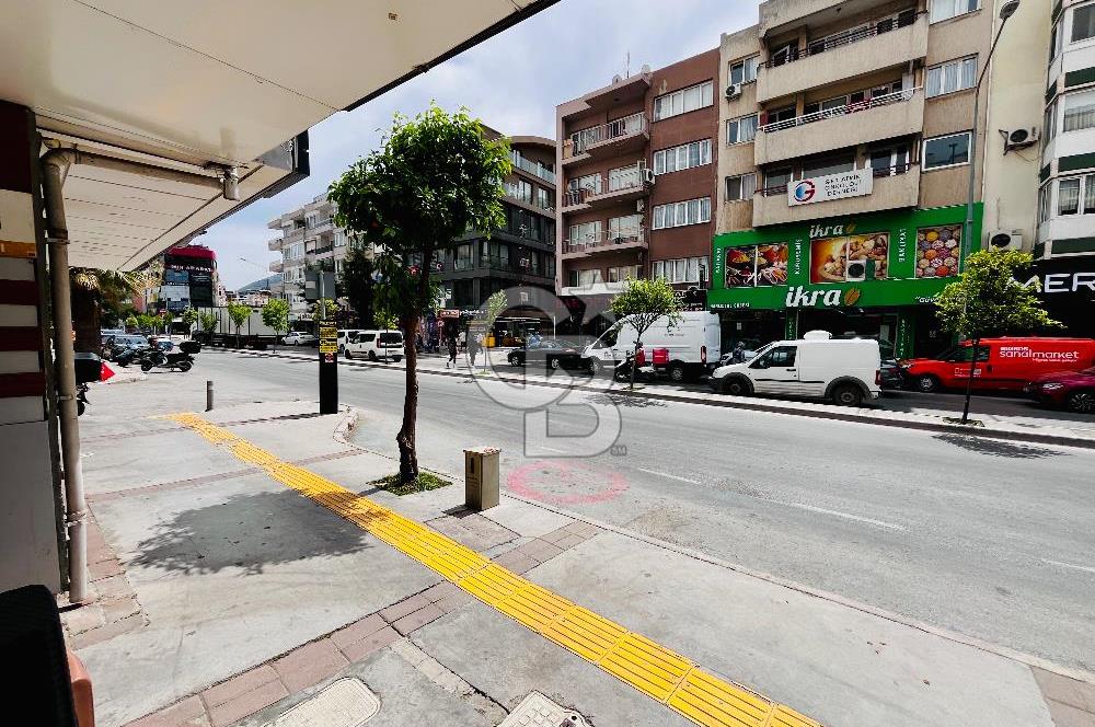 İzmir Narlıdere Mithat paşa Cad. Satılık 160m2 Dükkan