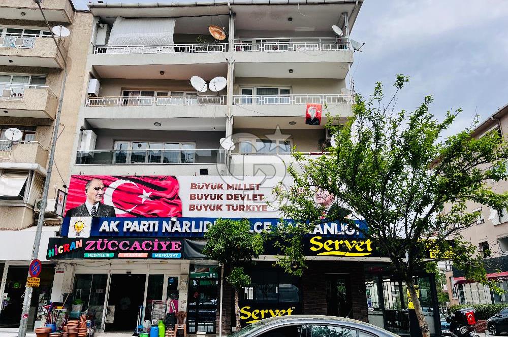 İzmir Narlıdere Mithat paşa Cad. Satılık 160m2 Dükkan