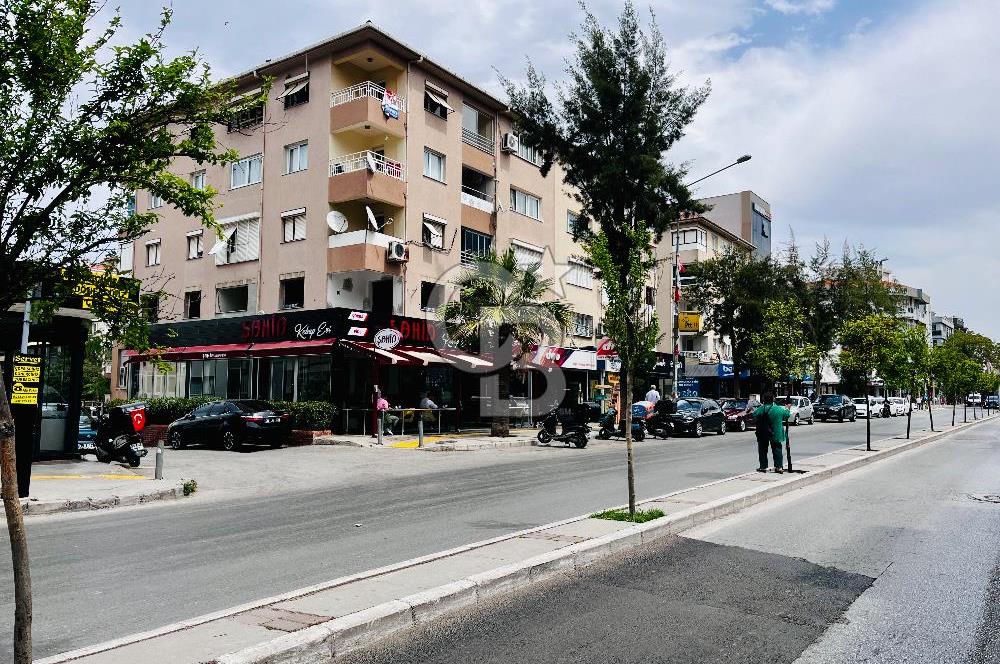 İzmir Narlıdere Mithat paşa Cad. Satılık 160m2 Dükkan